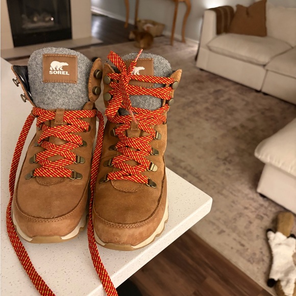 Sorel Kinetic Conquest womens size 7 - Picture 4 of 11